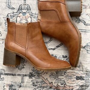 Life Stride Brown Leather Ankle Boots
